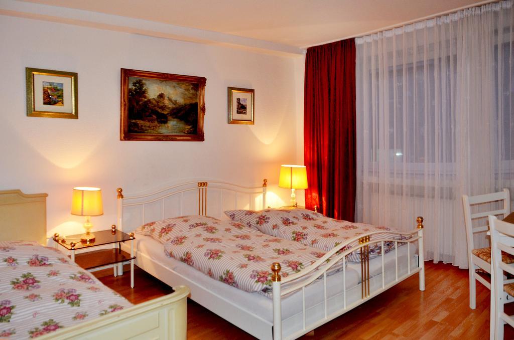 Hotel Ziegenhagen Cologne Chambre photo